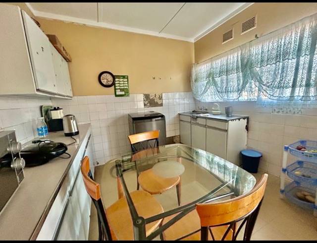 4 BEDROOM HOUSE FOR SALE IN VANDERBIJLPARK CW 4